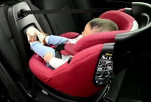 Texas, a 10 anni inventa dispositivo per salvare i bimbi lasciati in auto