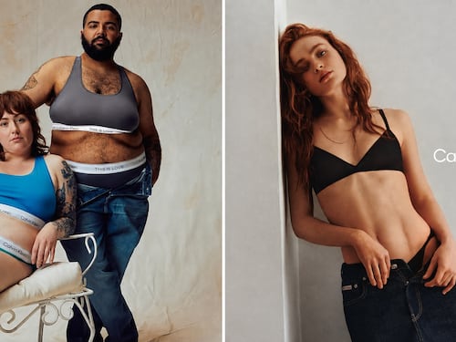 Calvin Klein archivia il woke: torna la pubblicità che vende bellezza
