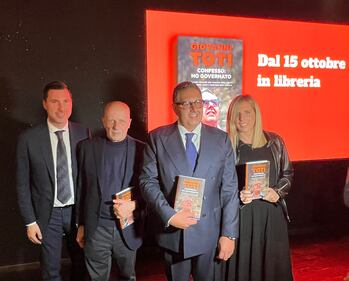 Giovanni Toti col direttore Alessandro Sallusti presentano il libro "Confesso: ho governato" 5