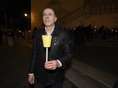 Quasi tutti uniti nella piazza anti-Putin