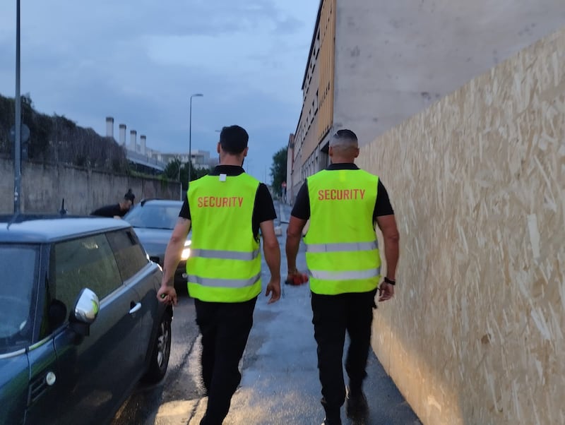 Universitari del Politecnico di Milano Bovisa scortati dai vigilantes 10