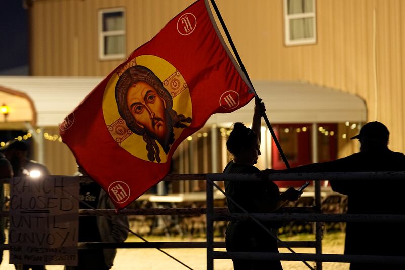 "Take Our Border Back": la marcia del patrioti per i confini Usa 7