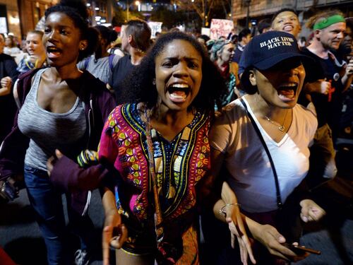 A Charlotte una pistola con le impronte di Keith Lamont Scott