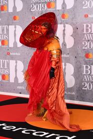  BRIT Awards 2019: gli abiti più belli 12
