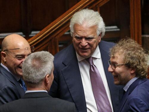 Veleni e i trappoloni, Verdini smentisce lo strappo