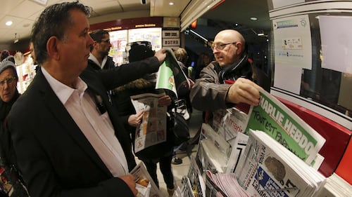 Code alle edicole per il nuovo Charlie Hebdo 2