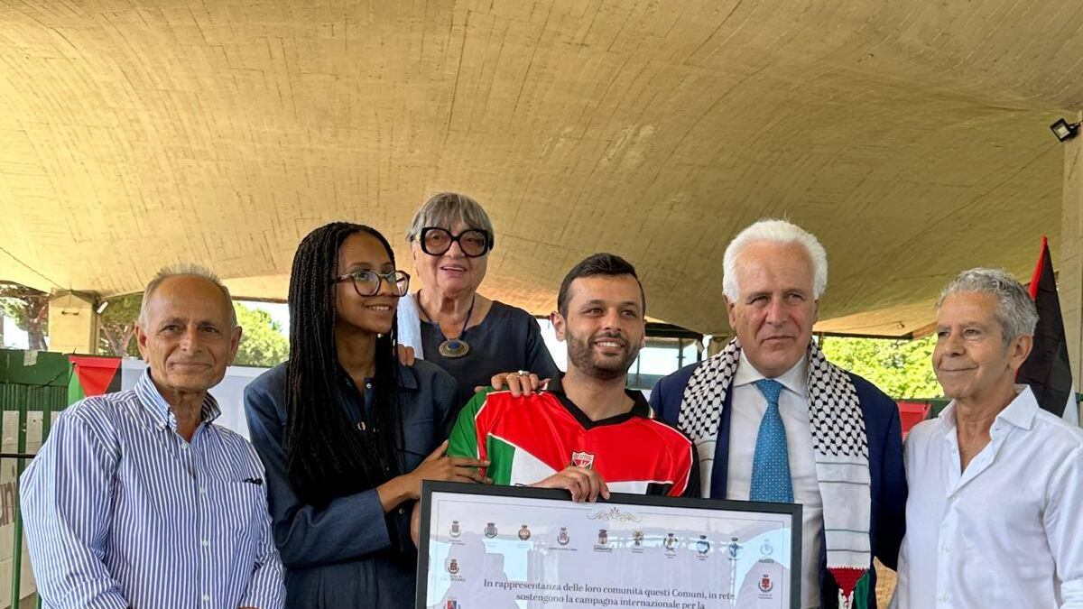 I democratici pro Pal premiano il terrorista. E l’Anpi raccoglie i soldi