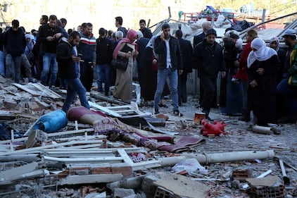 Autobomba contro la polizia a Diyarbakir 1