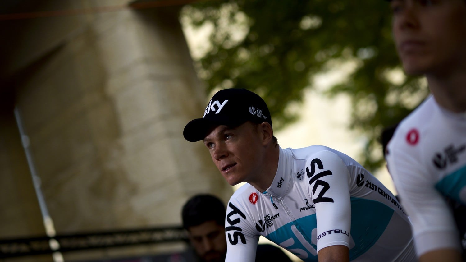 Froome soffre il Muro Nibali gli strappa 5 Dumoulin è già lontano