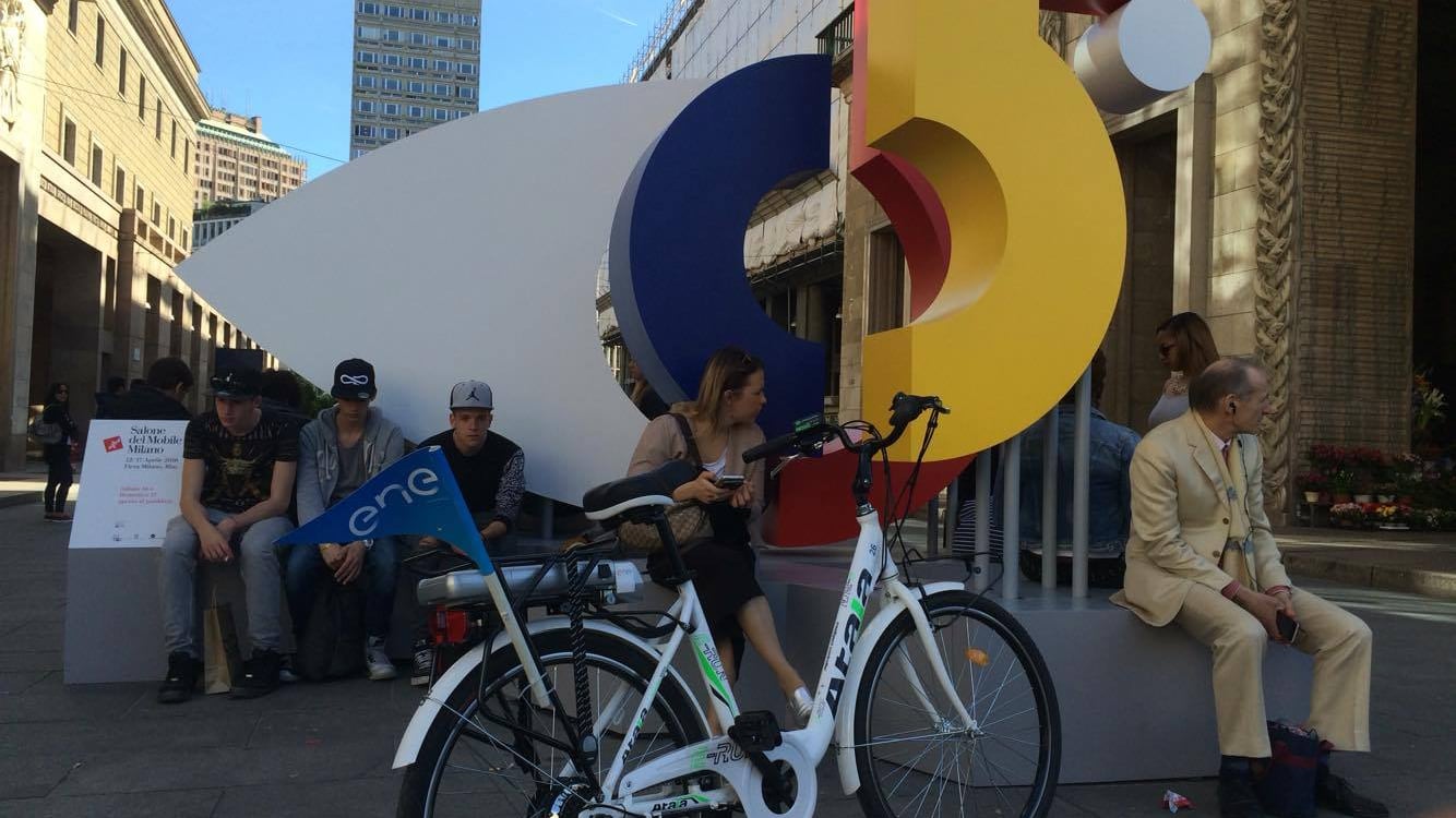 Il Fuorisalone in bicicletta Le tappe da non perdere