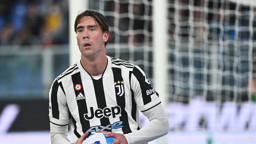 "Deve stare tranquillo...". Allegri predica calma ma Vlahovic lo "tradisce"
