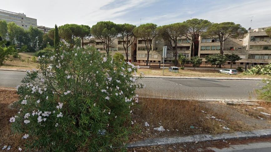Bullismo all’Eur, ragazzine pestano coetanea per soldi: arrestata 18enne