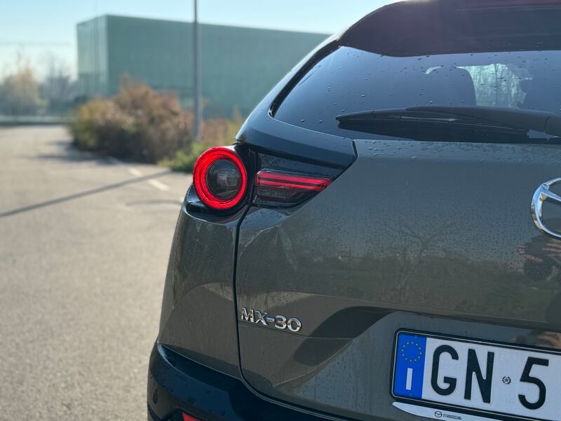 Mazda MX-30 2024: guarda la gallery del crossover elettrico giapponese 15