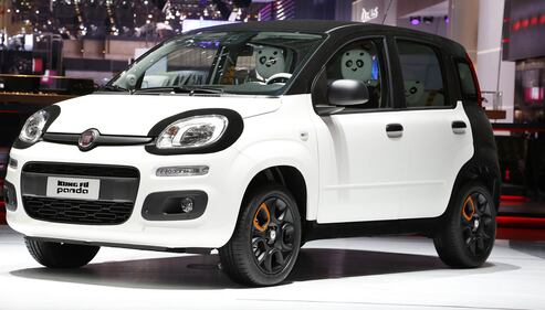 La Fiat presenta la "Kung Fu Panda" 1