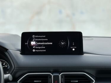 Mazda CX-5 2024: guarda la gallery del suv premium giapponese 18