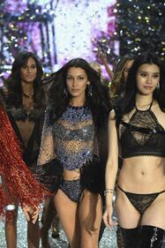 Bella Hadid e le altre: hot per Victoria's Secret 34