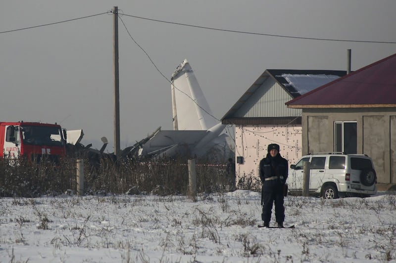 Aereo si schianta in Kazakistan 2