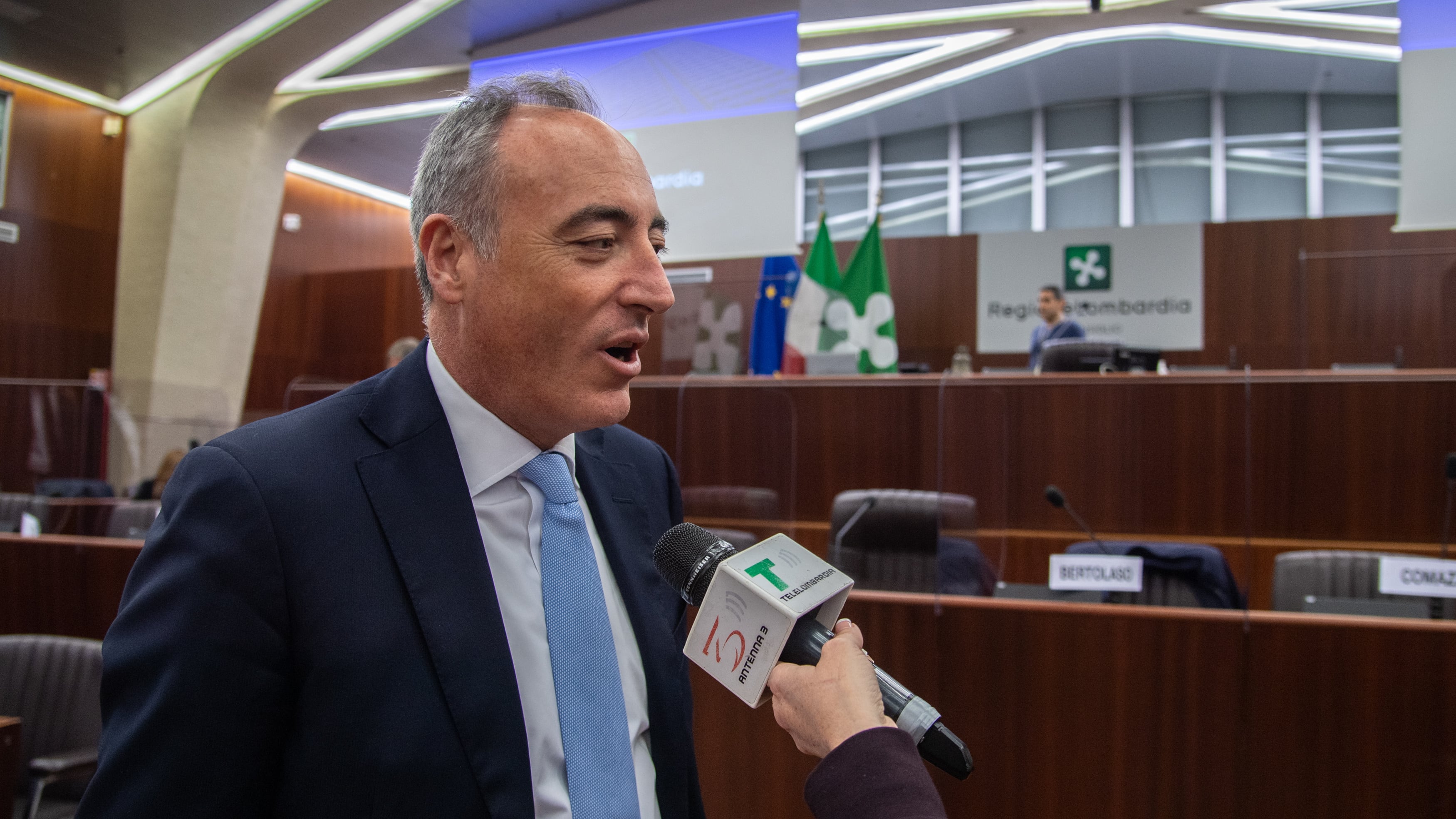 "A Milano non si vince da soli e servono toni diversi"