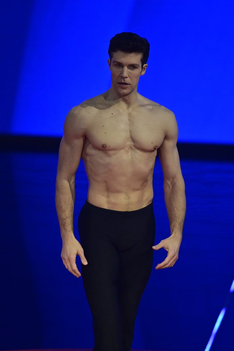 Sanremo 2024: ecco il look della finalissima del Festival di conduttore, co-conduttore e ospiti 2