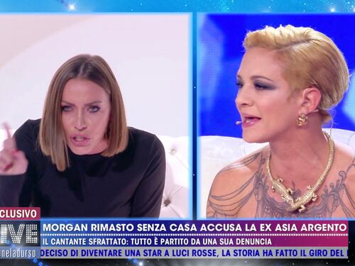 Asia Argento fa infuriare Karina Cascella: "Ma tu chi sei? Che posto hai nel mondo?"