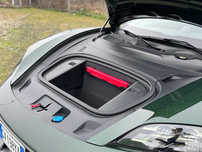 Porsche Taycan Turbo S: la gallery dell'elettrica "familiare" da 952 CV 17