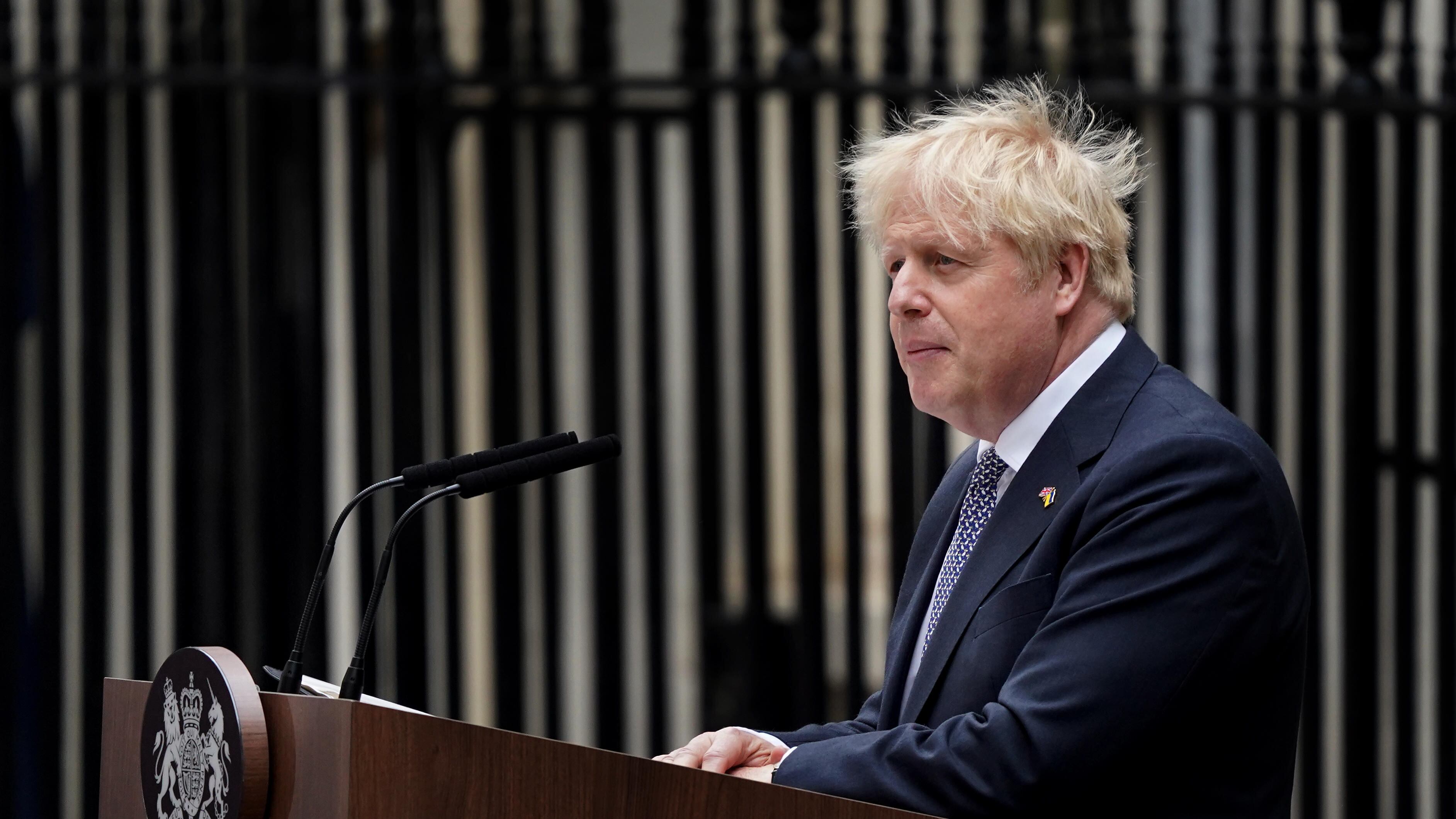 "Leccapiedi, nauseante". Quando Boris si infuriò per Macron a Mosca