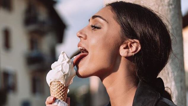 Gf Vip, Fariba usa i peli pubici di Cecilia. Ignazio: "Non sono i suoi, sono troppo lunghi"