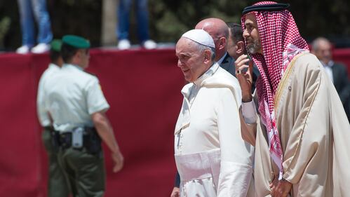 Papa Francesco all'arrivo ad Amman 5