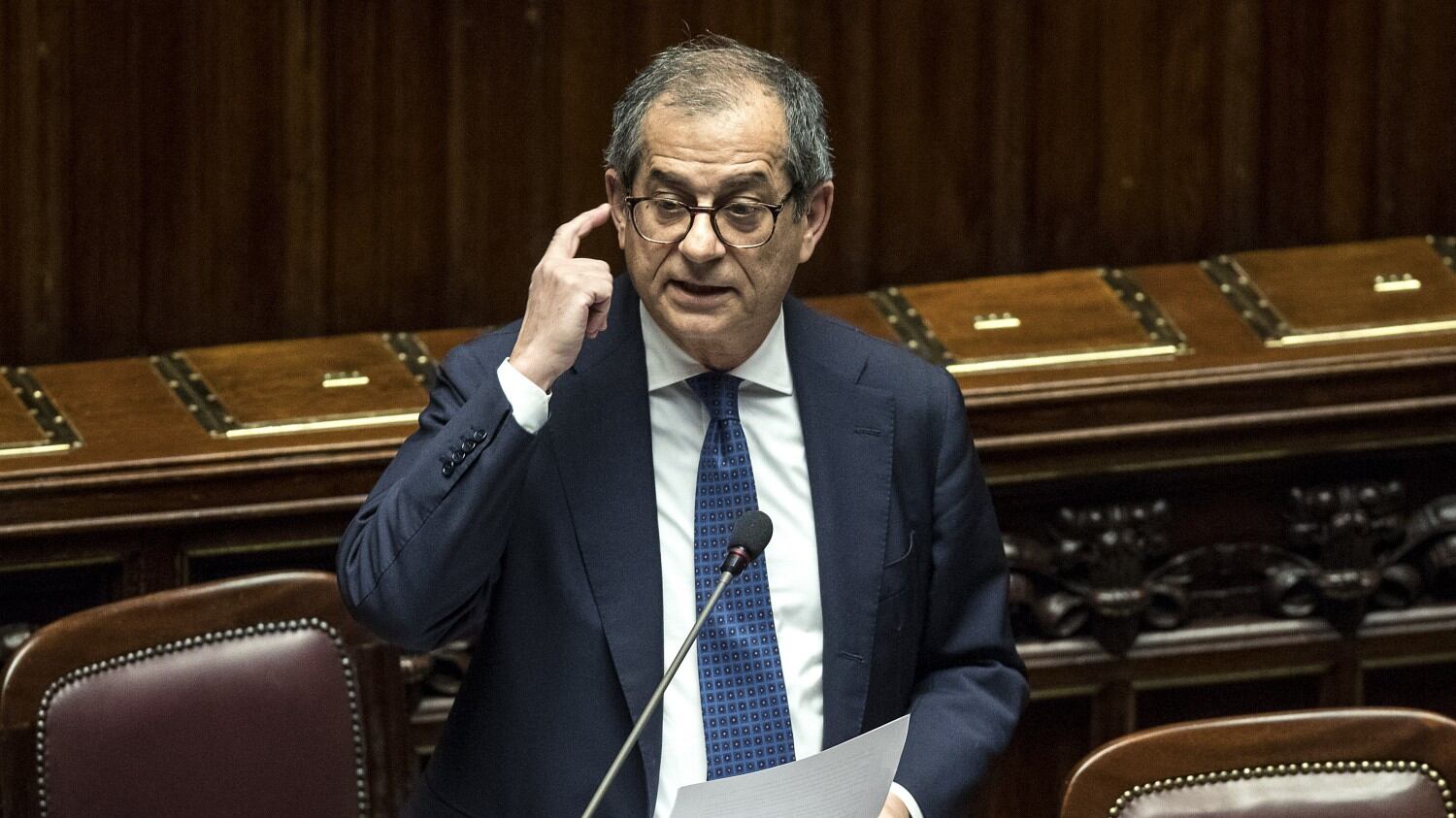 Tria: "Ho faticato come ministro ma con Salvini è sempre passata la mia linea"