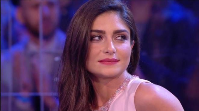 Ambra Lombardo: "Ecco la solita foto del lato b per attirare likes"