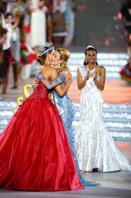 Mireia Lalaguna, la nuova miss mondo 15