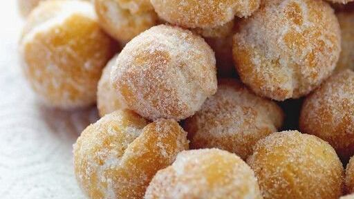 Preparano frittelle di Carnevale: sei intossicati