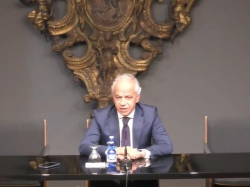 Sì al Daspo, ma niente stretta sui telefonini. Abbandono scolastico, carcere per i genitori