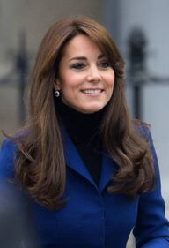 Kate Middleton, bella e glam in blu in Scozia 30