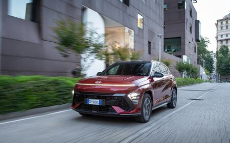 Nuova Hyundai Kona 2023, guarda tutte le immagini 11