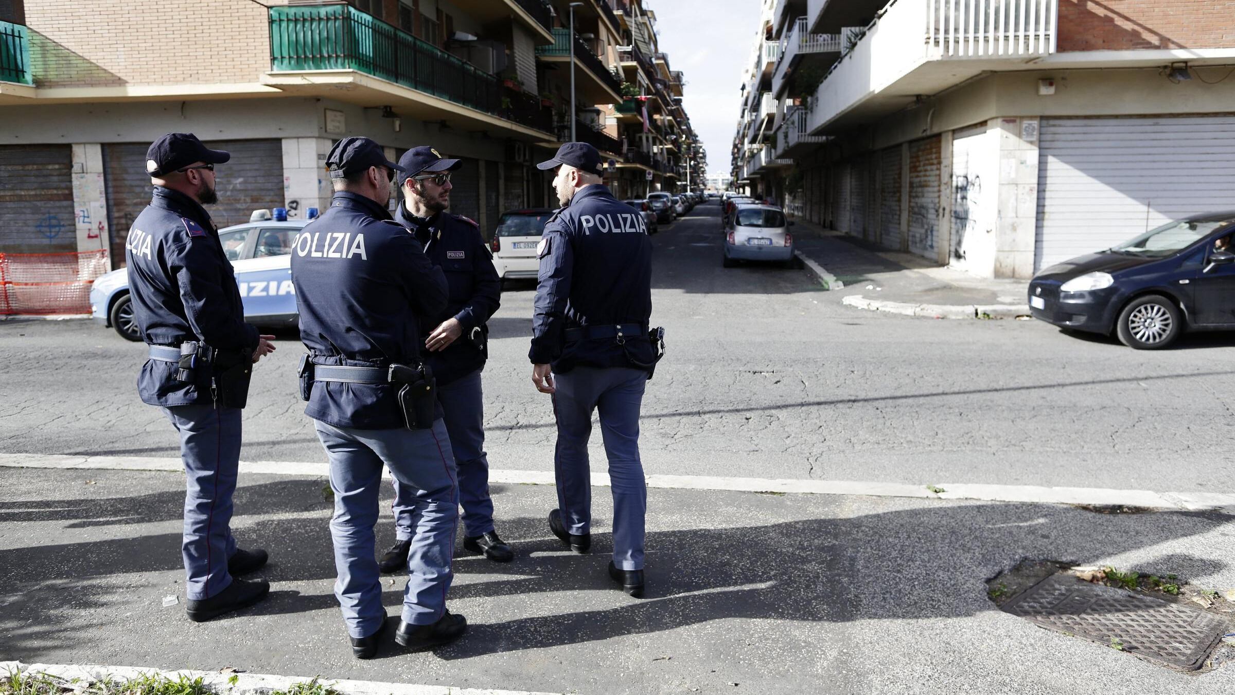 Roma, pronto il piano sicurezza: più volanti e agenti