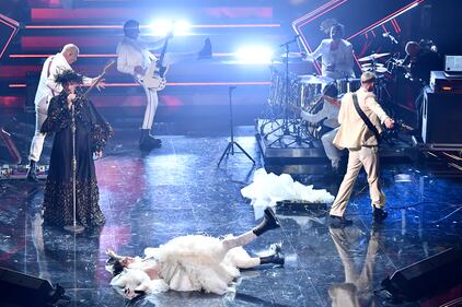 Achille Lauro si sposa e coinvolge Fiorello 4
