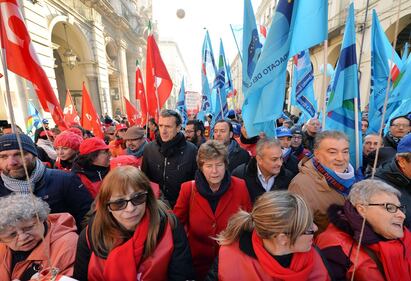 Cortei e scioperi a Torino: in piazza CGIL e UIL 4