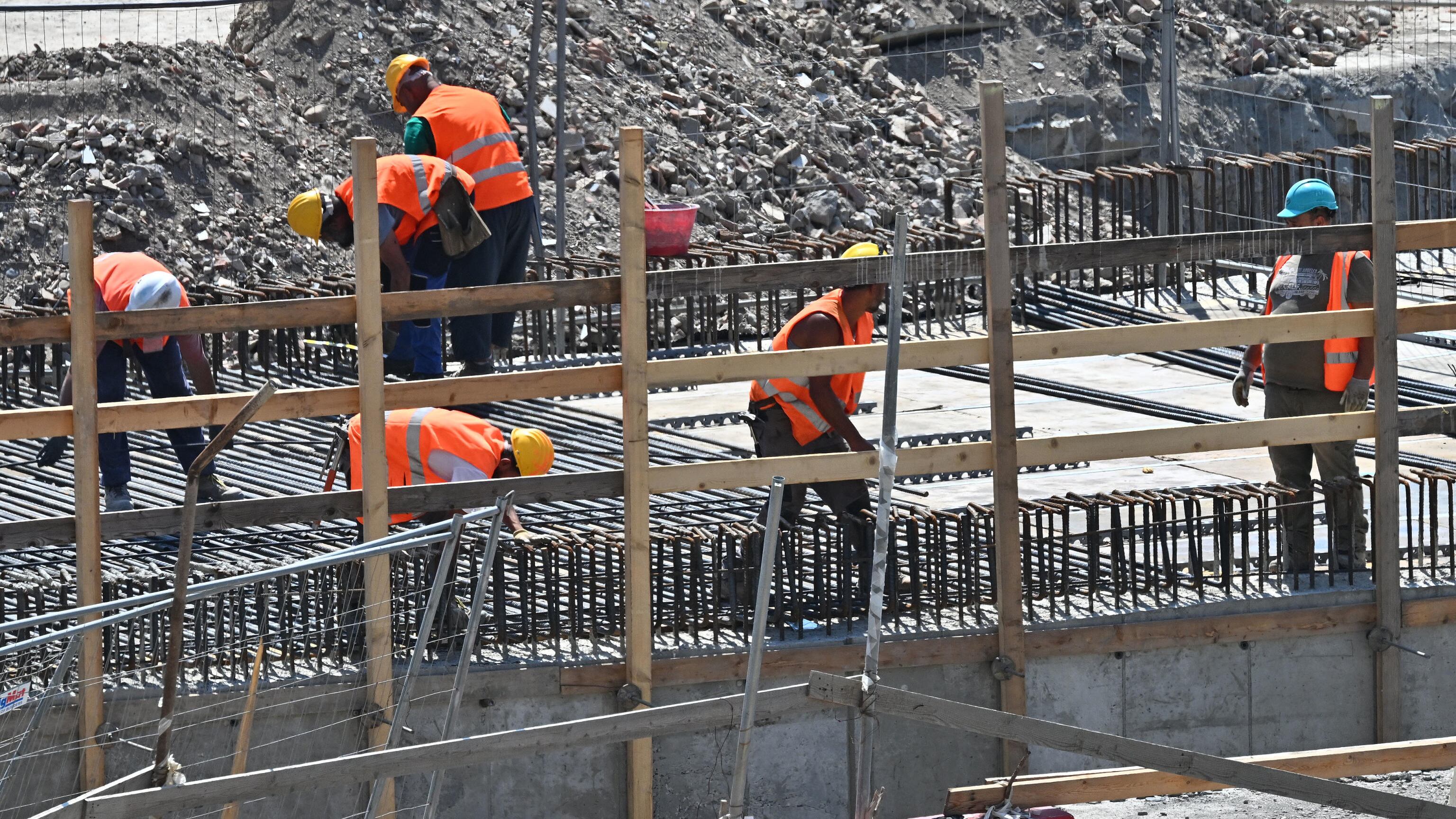 Le aziende cercano mezzo milione di lavoratori. Ecco i profili