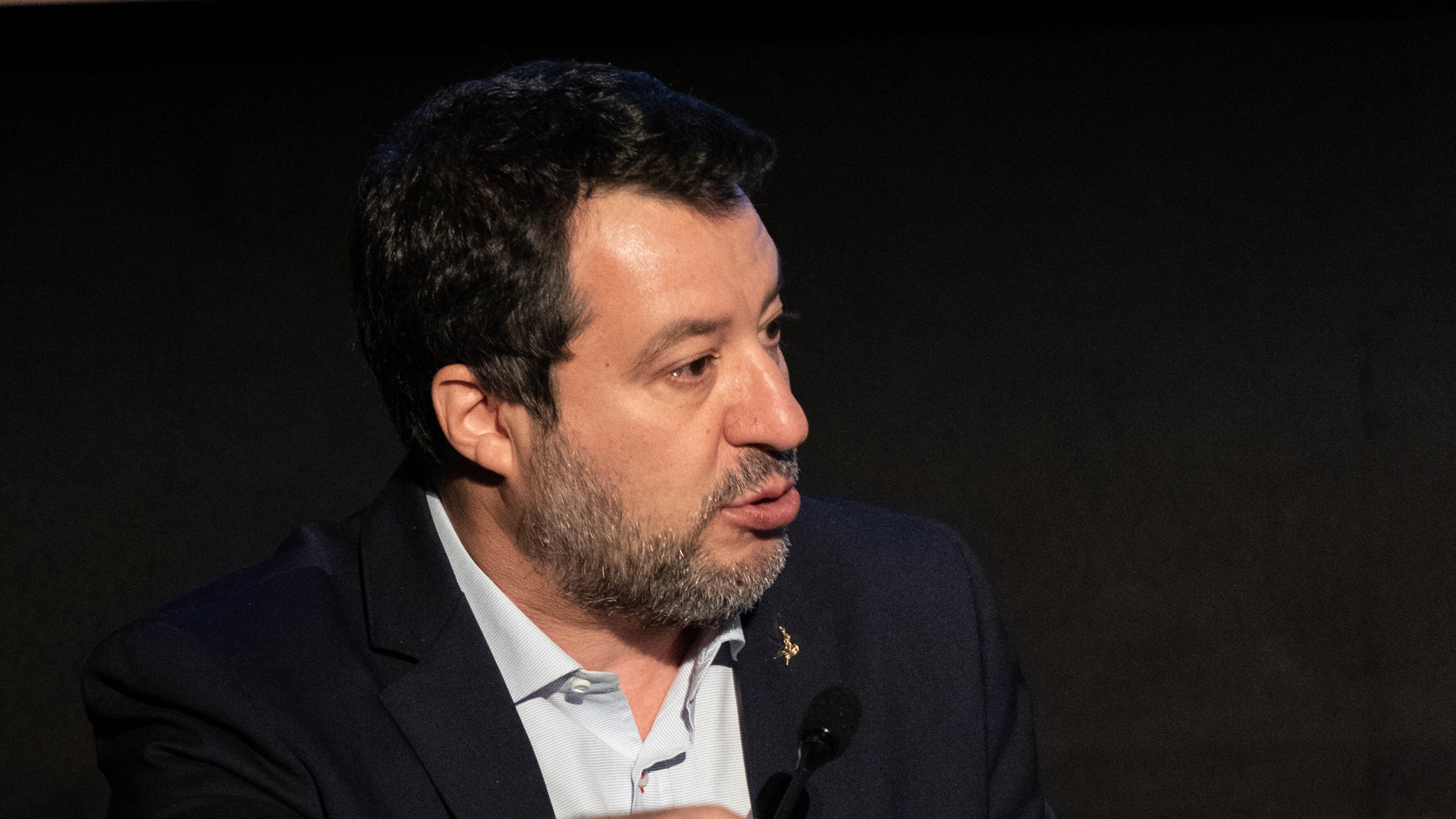 "È giustizia sociale". Salvini replica alla sinistra sul piano salva casa