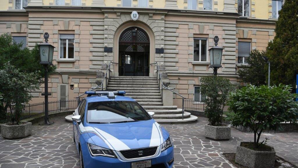Palpeggia ed insegue due ragazzine: l'orrore del clandestino pregiudicato