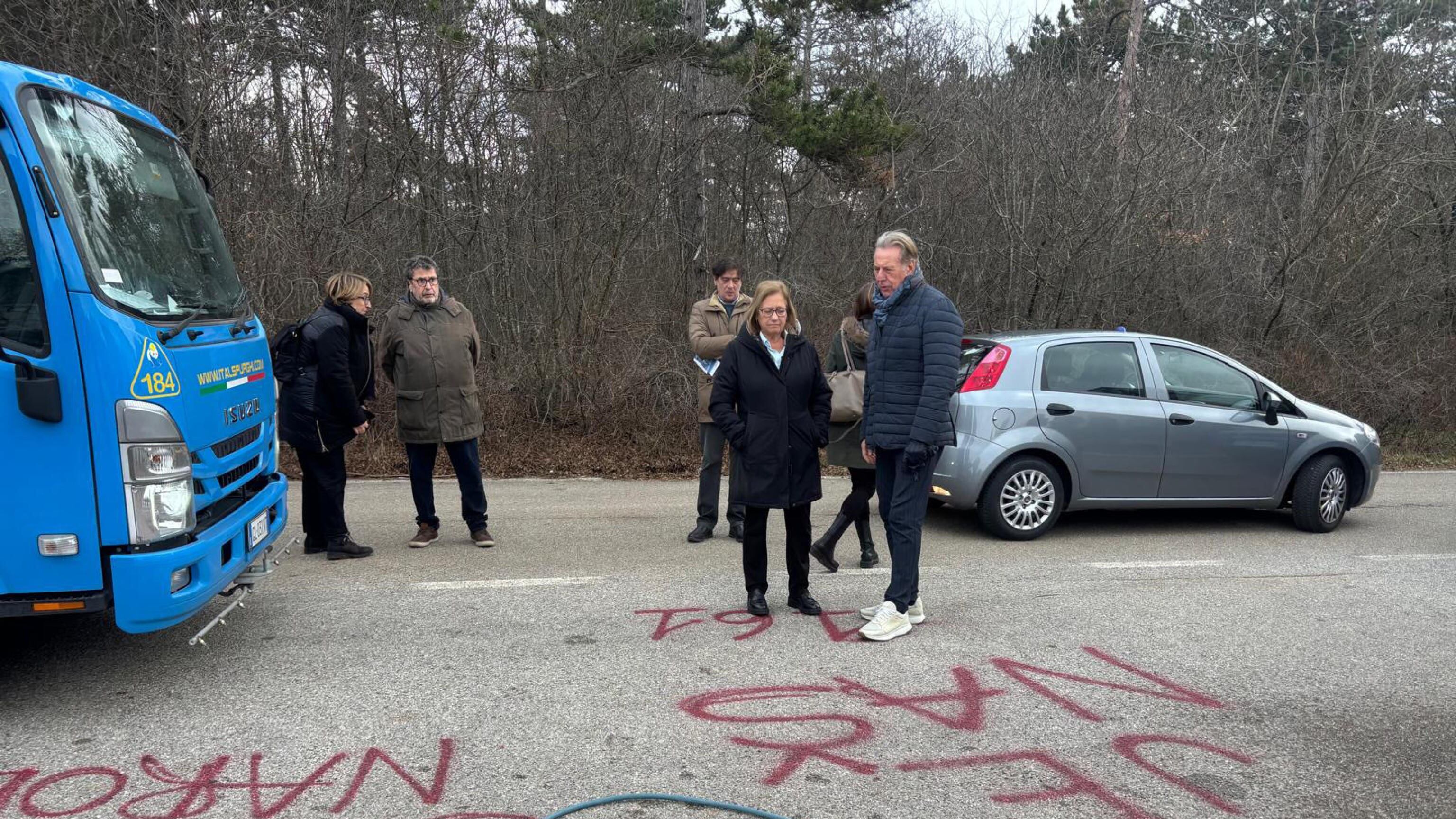 Dalla targa di Norma distrutta a Basovizza: quelle violenze dei kompagni contro le foibe