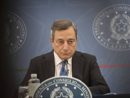 Draghi chiama le società contro il caro bollette e cerca un altro tesoretto