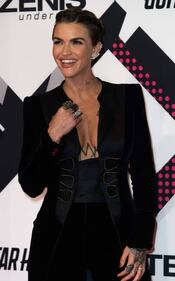 MTV EMA 2015, red carpet stellare a Milano 59
