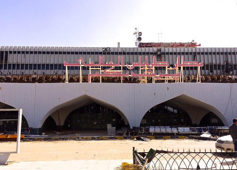 L'aeroporto di Tripoli distrutto dagli islamisti 1