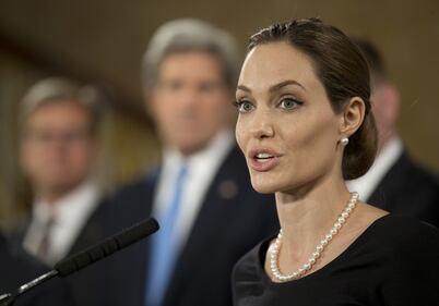Angelina Jolie troppo magra, Brad Pitt le lancia un ultimatum 10