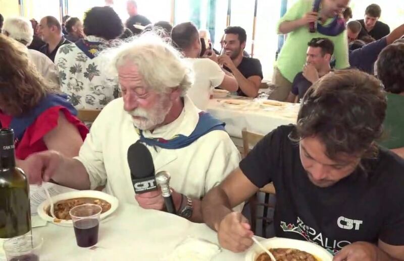 La colazione del contradaiolo / Sienatv