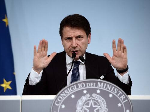 Conte chiama Juncker e Macron per prendere tempo sulla Tav