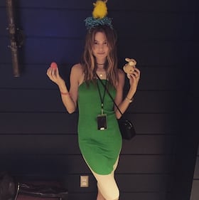 Behati Prinsloo: gli scatti hot che fanno impazzire Adam Levine 19