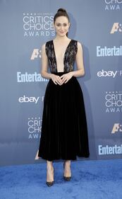 Critic Choice Awards 2016, dive senza reggiseno sul red carpet 14